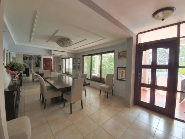 Panama Home for sale in Camino de Cruces (5)