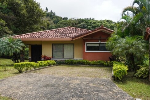 Villa Montalcino for Sale in Altos del Maria