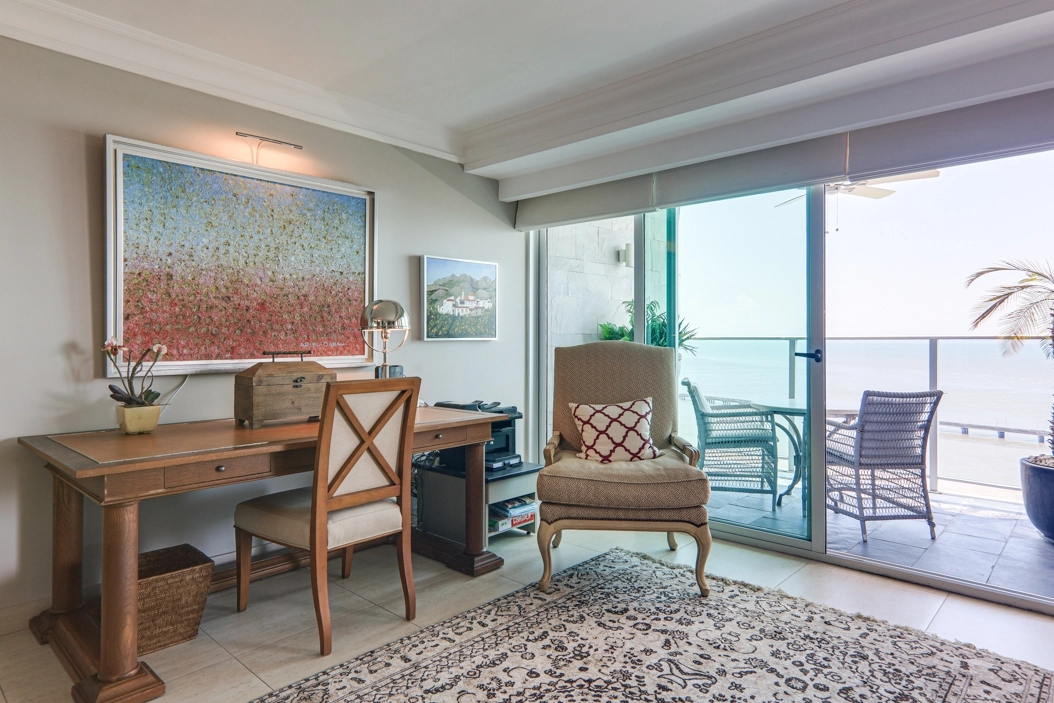 Nautica Coco del Mar Panama condo for sale