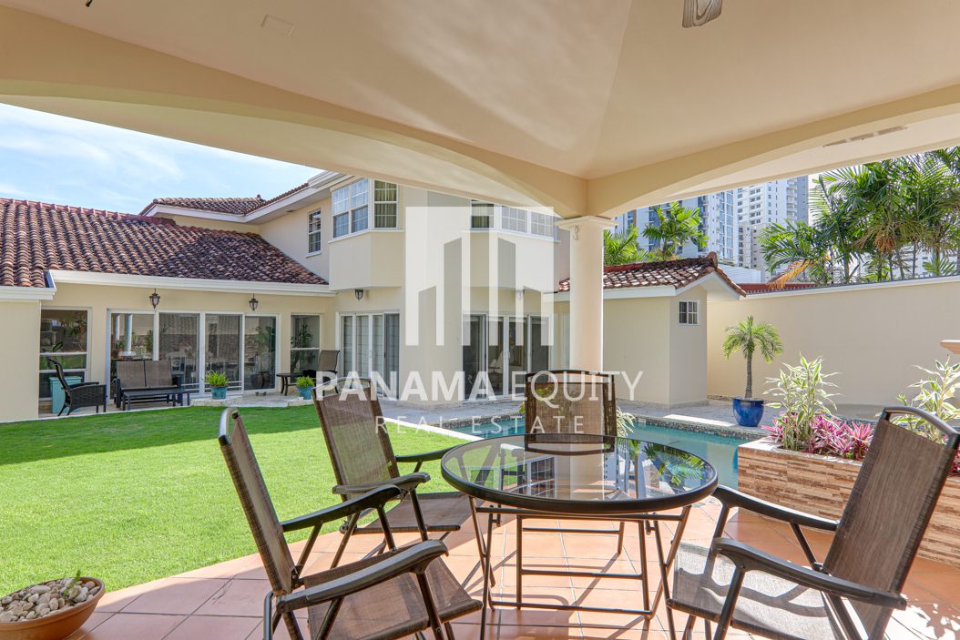 Single-family 3-Bedroom home for sale in Altos del Golf Panama (10)