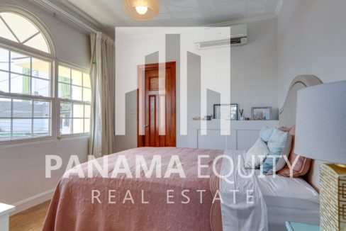 Single-family 3-Bedroom home for sale in Altos del Golf Panama (14)