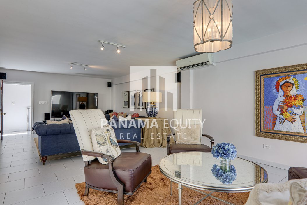 Single-family 3-Bedroom home for sale in Altos del Golf Panama (22)