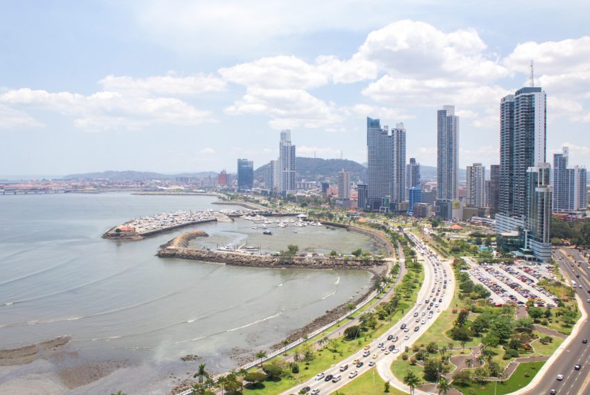 Panama City condos for rent Avenida Balboa Panama