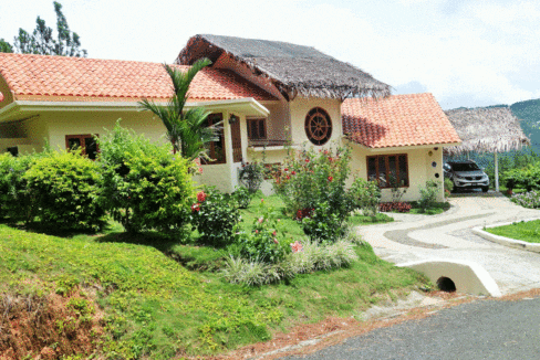 Altos del maria Panama Mountain homes for sale