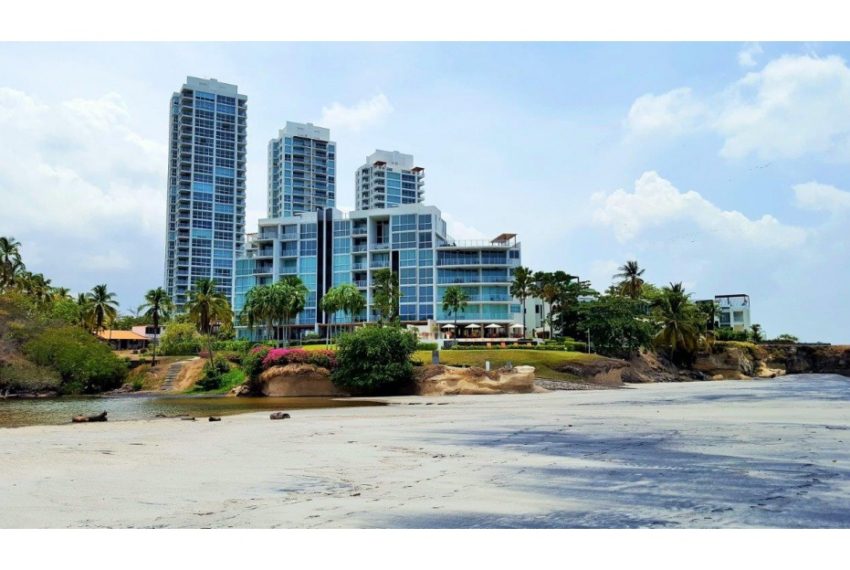 Rio Mar Panama beach condo for sale