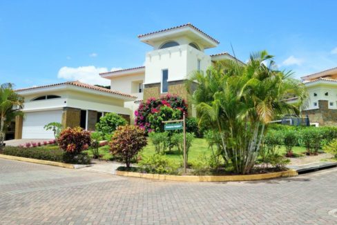Tucan Country Club Panama city home for sale