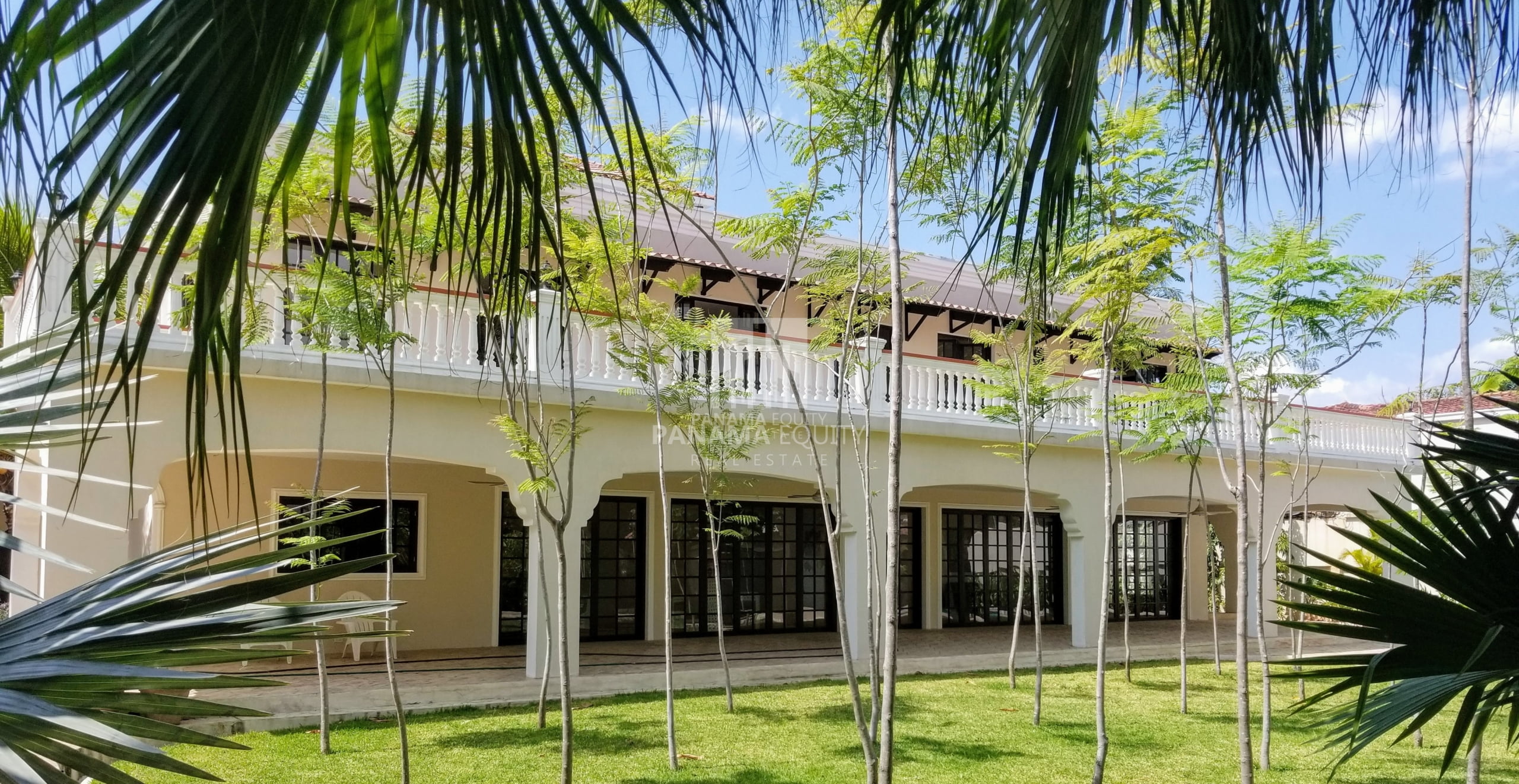 Spanish Colonial Villa For Sale in Altos Del Golf