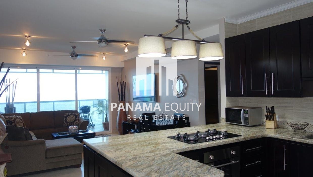 Ocean Front in Gorgona Turn Key, Impeccable - Panama Equity