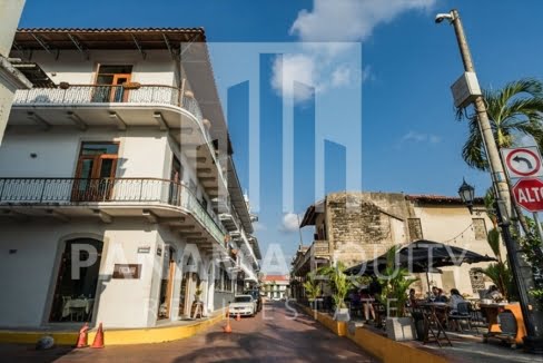 Puerta de Mar Panama Casco Viejo condo for rent