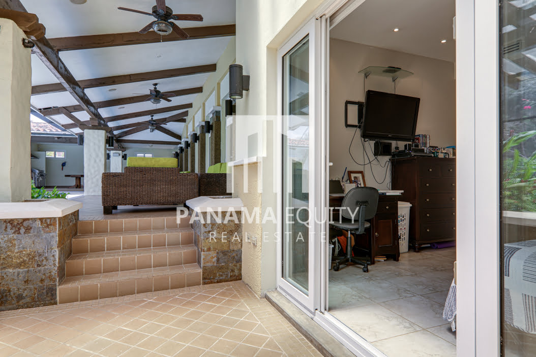 tucan panama house for sale21