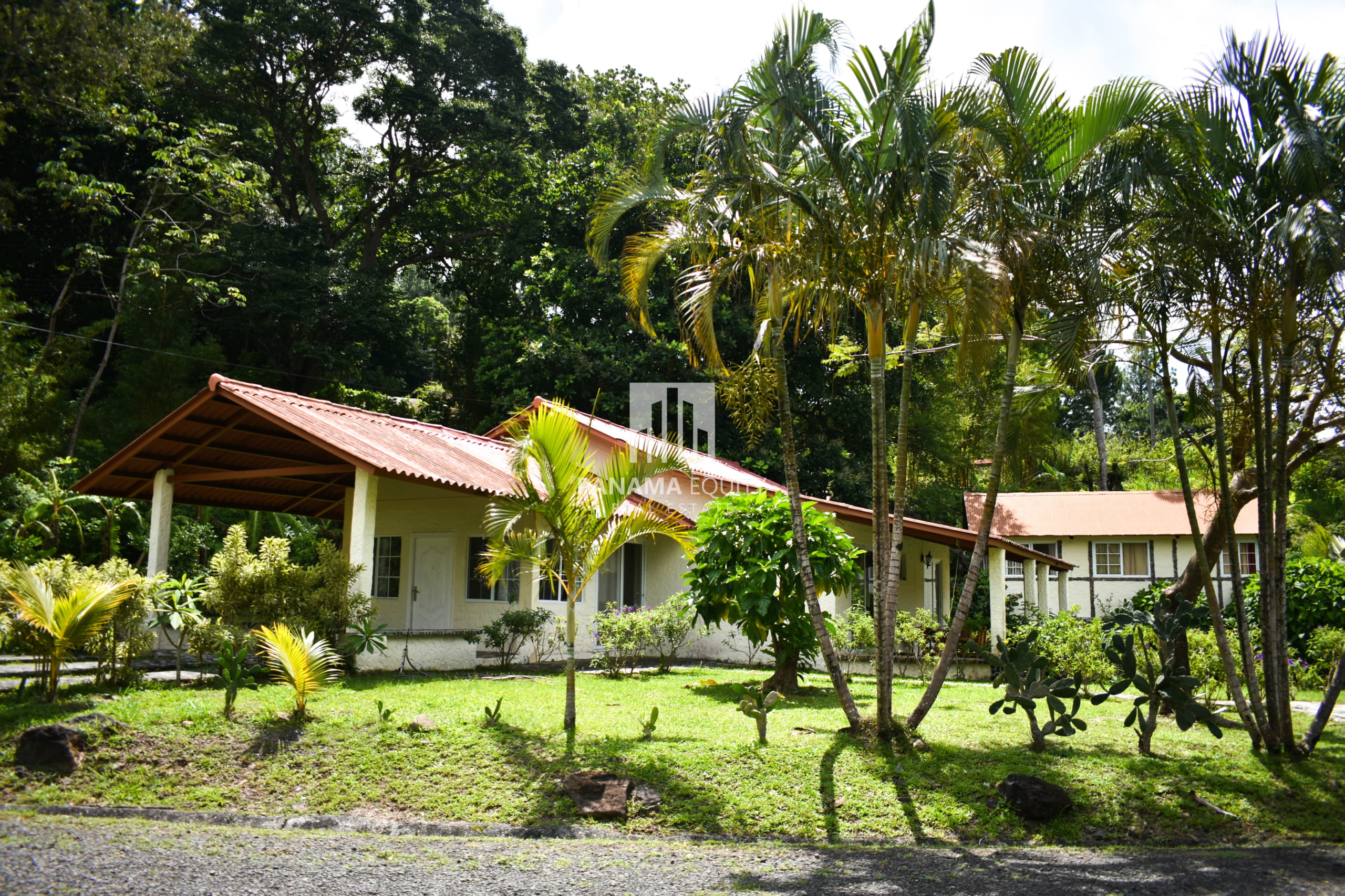Fantastic Income Producing Panama Mountain Real Estate