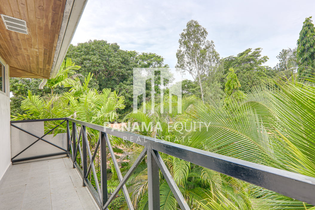 coronado panama beach house for sale36