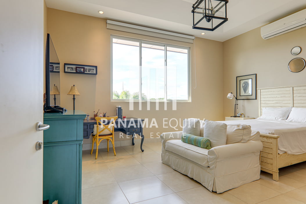 laguna buenaventura panama beach villa home for sale30