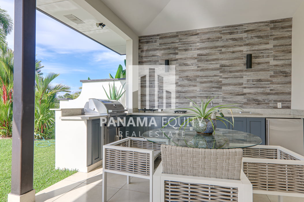 laguna buenaventura panama beach villa home for sale9