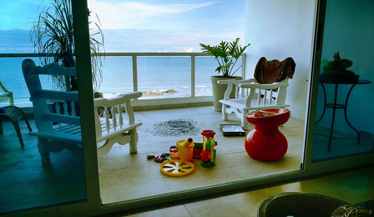 terrazas playa blanca beach apartment for sale (1)