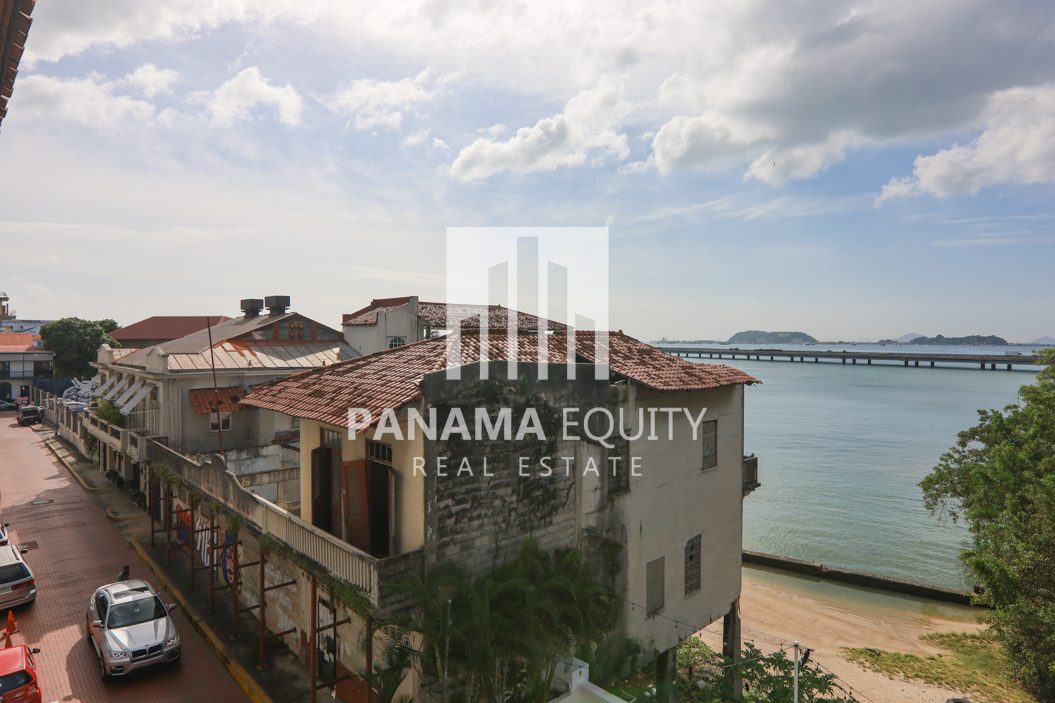 Two bedrooms Penthouse for rent Casco Viejo Panama-018