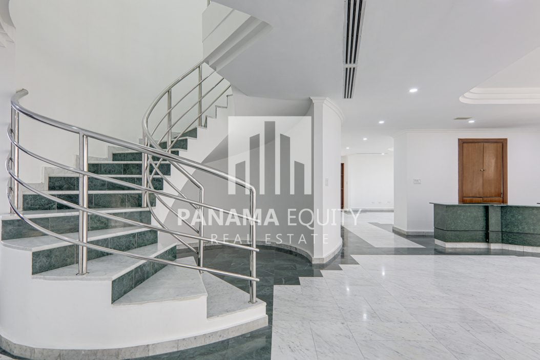 Fabulous Two-Story Condo For Sale in PH PLATINUM Paitilla