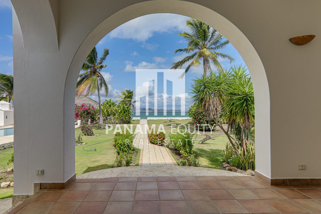 Oceanfront Mansion For Sale In Punta Chame Panama