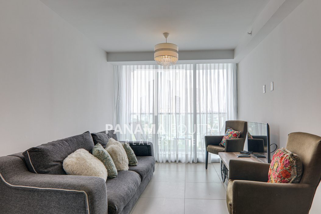Three-Bedroom Furnished Condo For rent in Altos del Golf Panama (19)