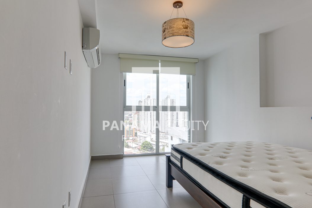 Three-Bedroom Furnished Condo For rent in Altos del Golf Panama (8)