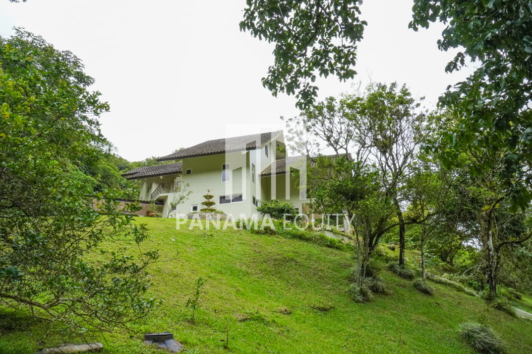 Mata Ahogado Two-Floor Home for Sale-31