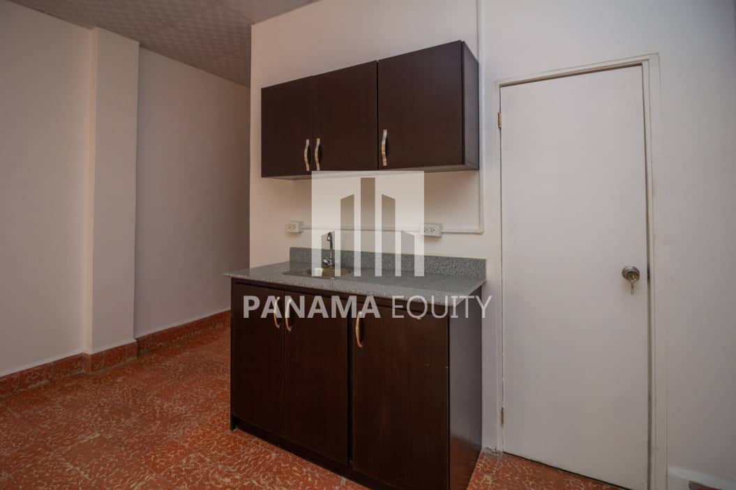 Apartment building for sale in Panama Bellavista Neighbhorhood(4)