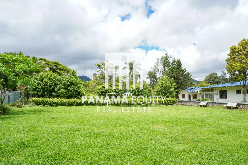Residential Lot for Sale in El Valle, Panama