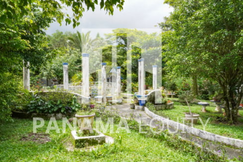 Residential Lot for Sale in El Valle, Panama-3