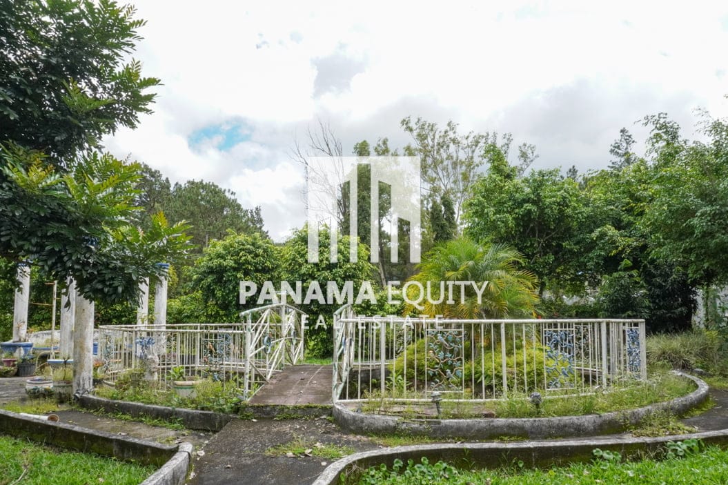 Residential Lot for Sale in El Valle, Panama-5