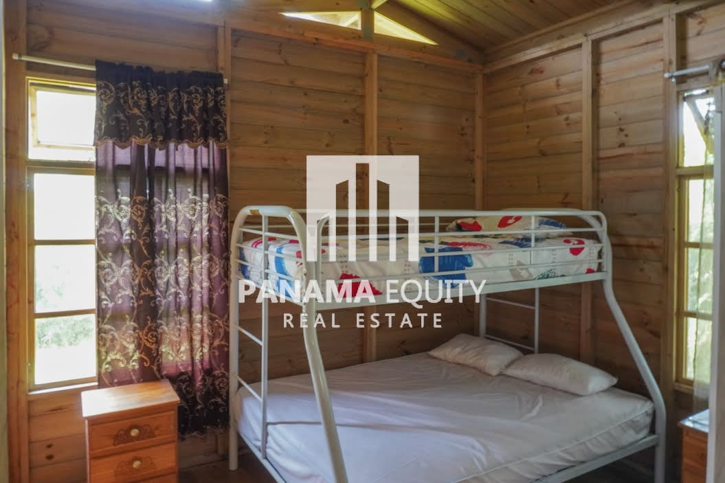 Wooden House For Sale in El Valle-18