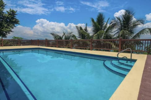 Three bedrooms fully furnished apartment for sale in Causeway Amador(15)