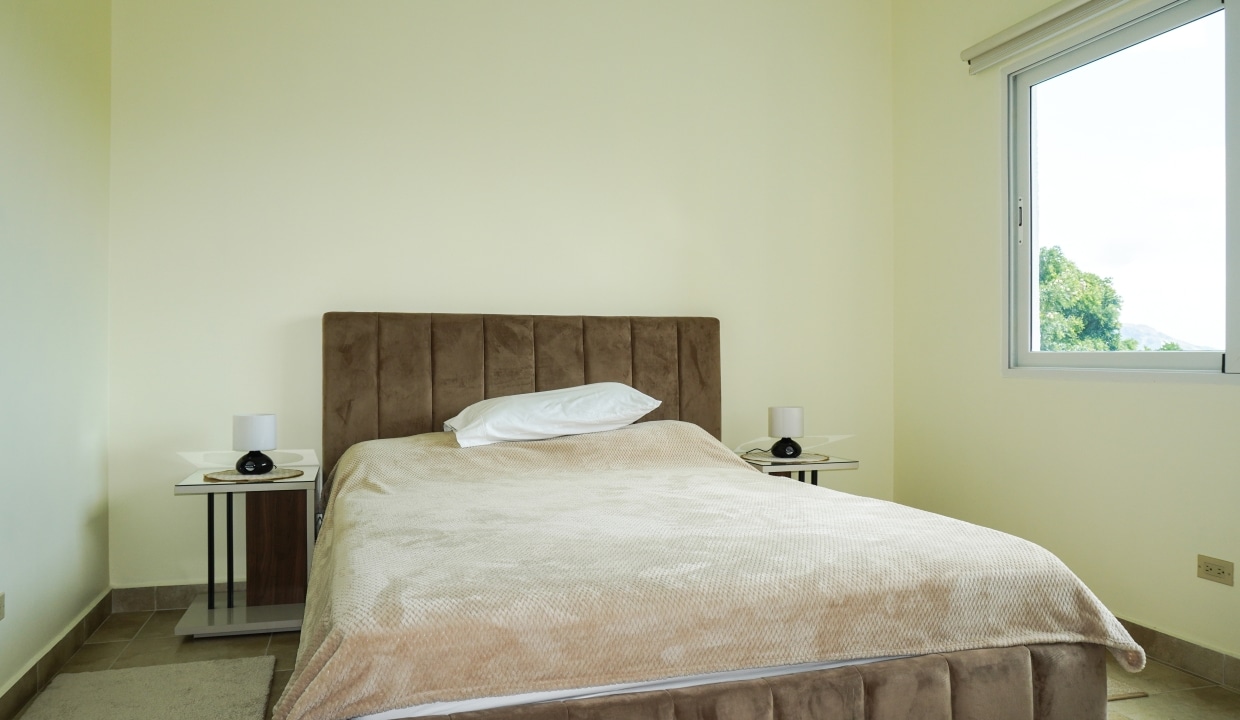 Three-Bedroom Condo For Sale in Coronado-15