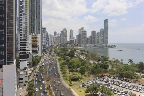 Vista del Mar Avenida Balboa Panama condo for rent