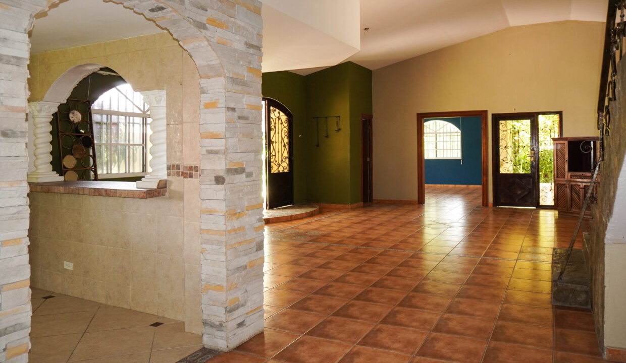 Main Street Fixer-Upper for Sale in El Valle