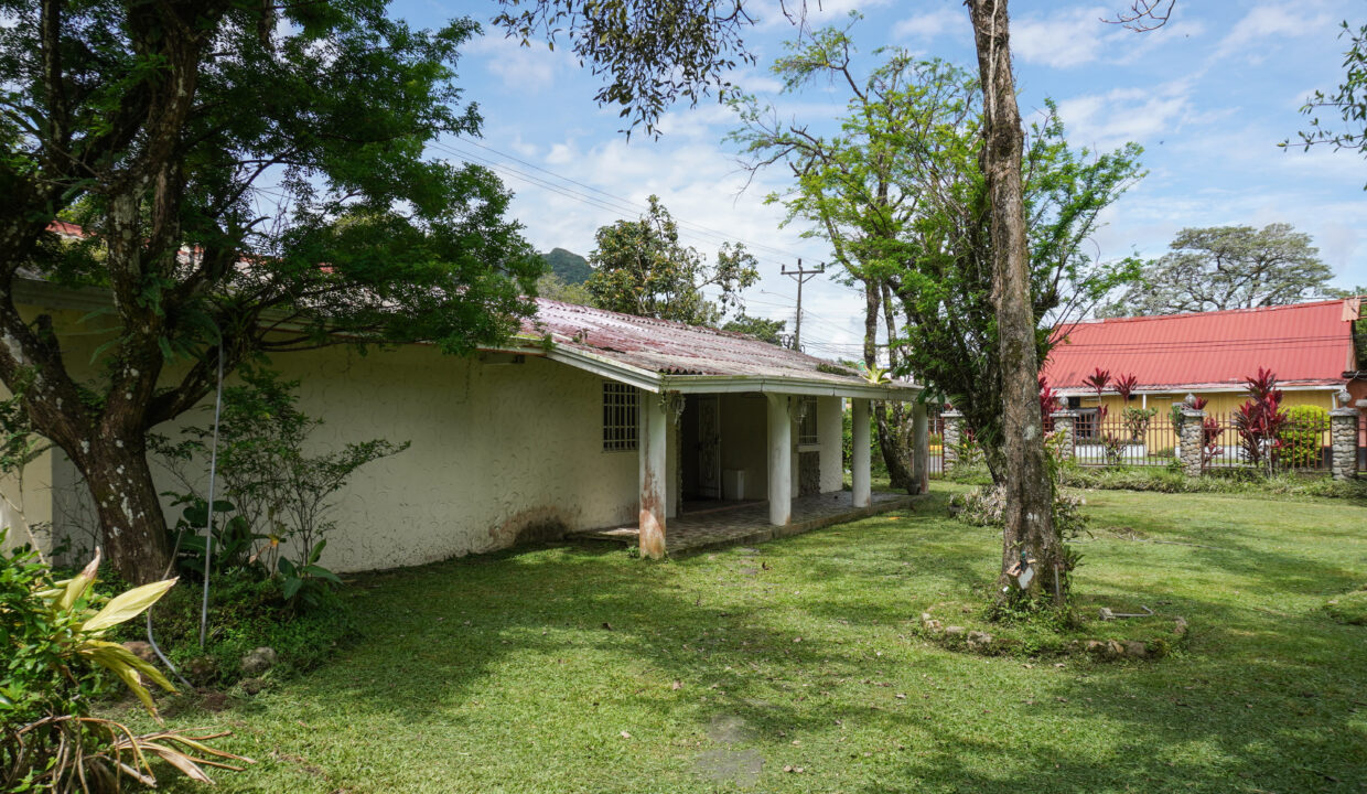 Main Street Fixer-Upper for Sale in El Valle