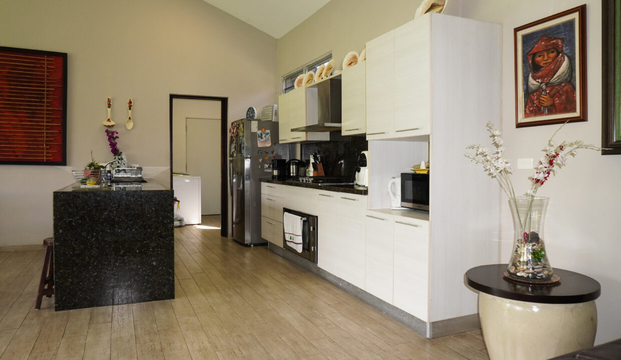 Three Bedroom Home for Sale in El Valle
