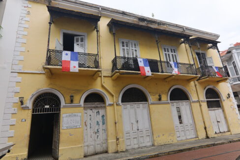 Image of the outside of Aspinwall in Casco Viejo