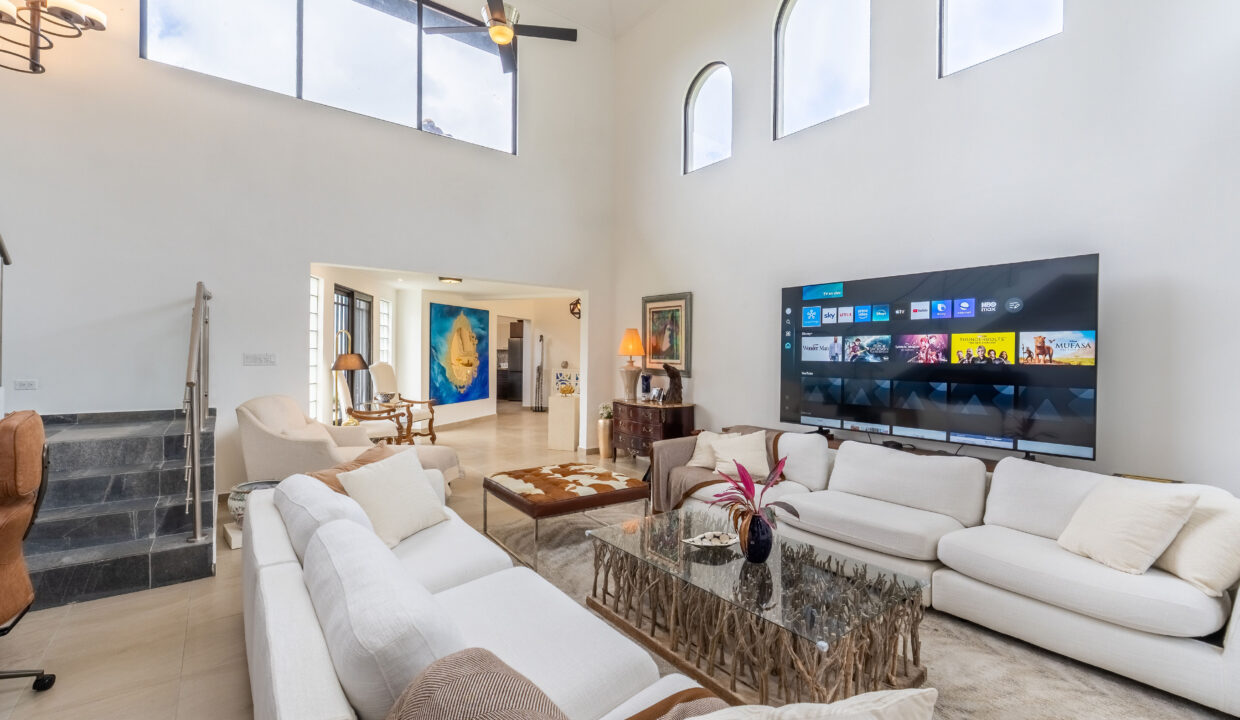 Two-story house for sale in el valle