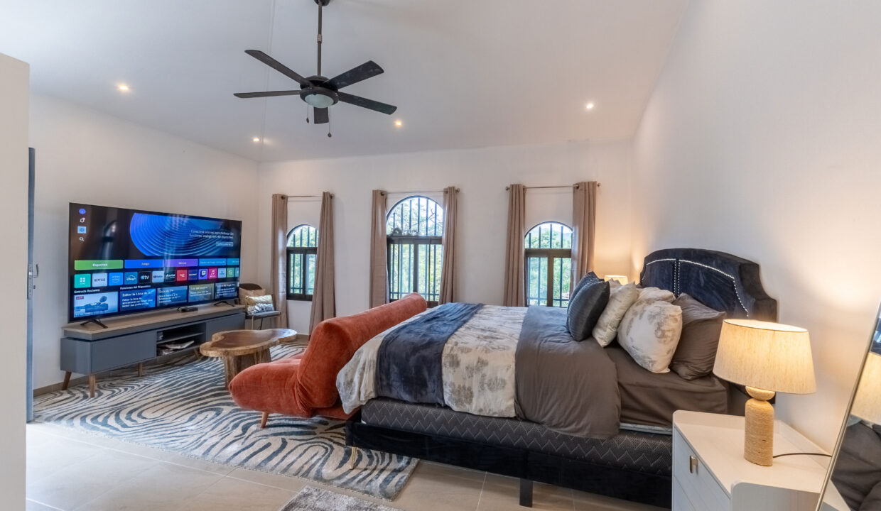 Two-story house for sale in el valle