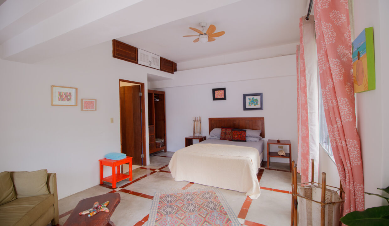 House in Farallon TOGO(11)