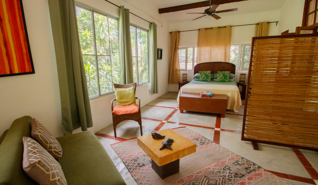 House in Farallon TOGO(14)