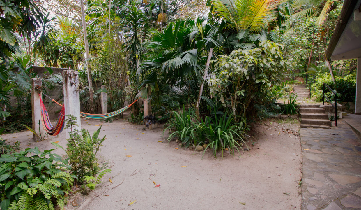 House in Farallon TOGO(7)