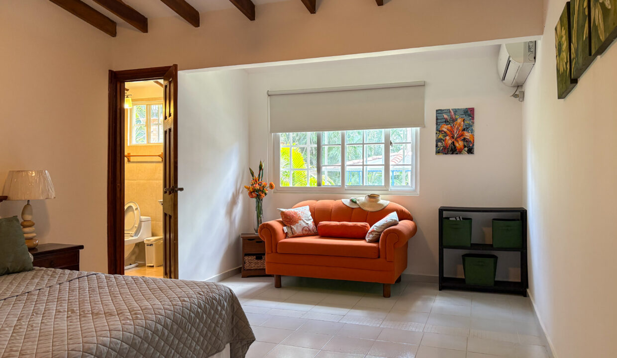 Large Family home For sale in Coronado Golf-38