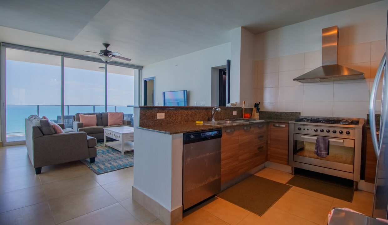 Horizon Tower Rio Mar Panama condo for sale