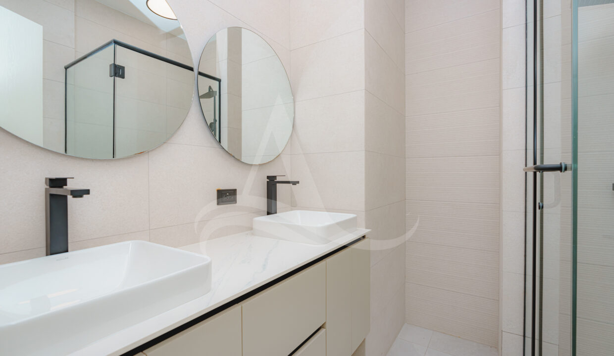 Aquapoint Punta Paitilla Panama condo for sale