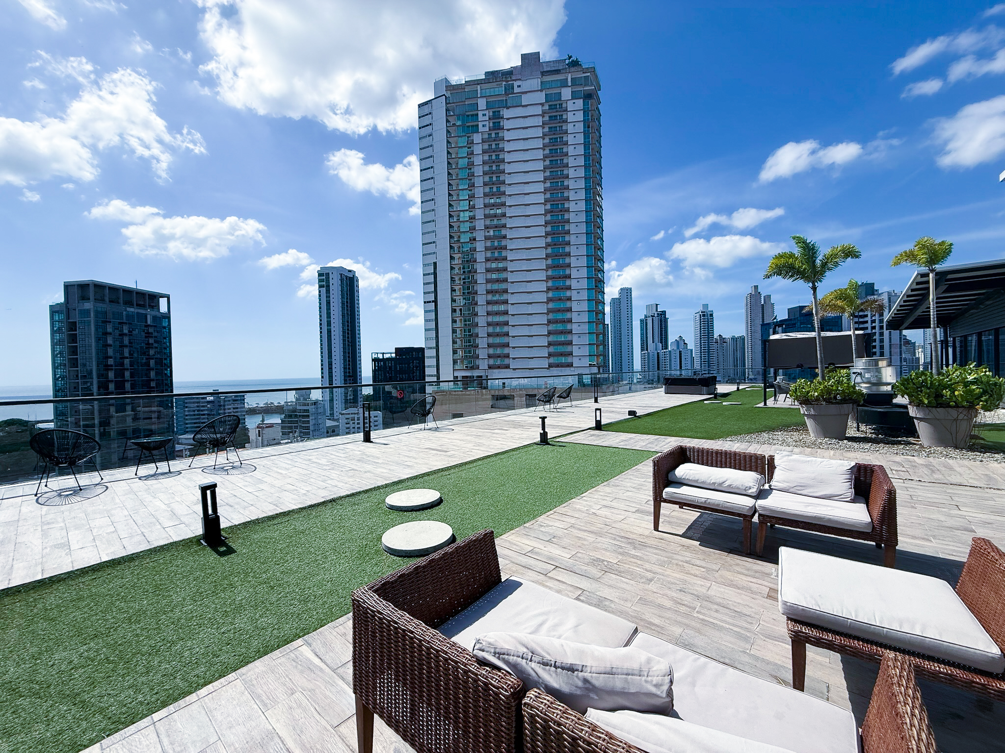 Image of the pool in Coco Place