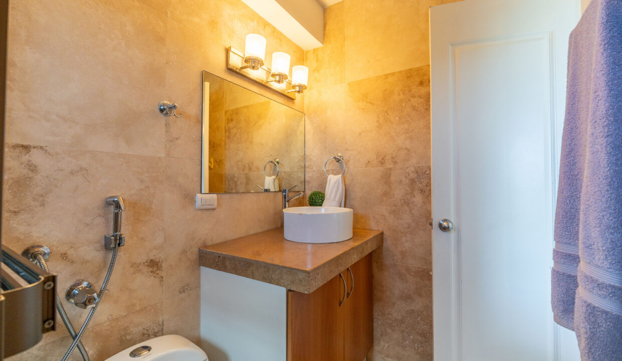 Punta Barco Panama condo for sale in Punta Barco Resort.