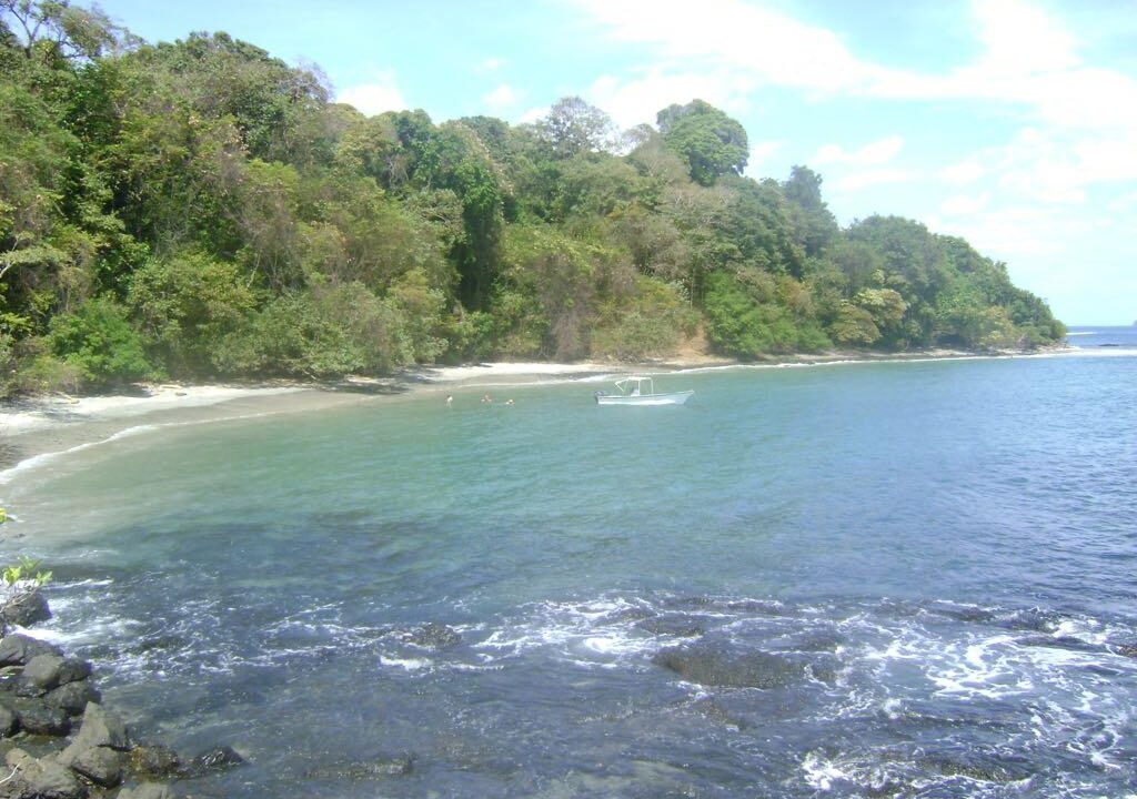Island for sale in Panama(1)