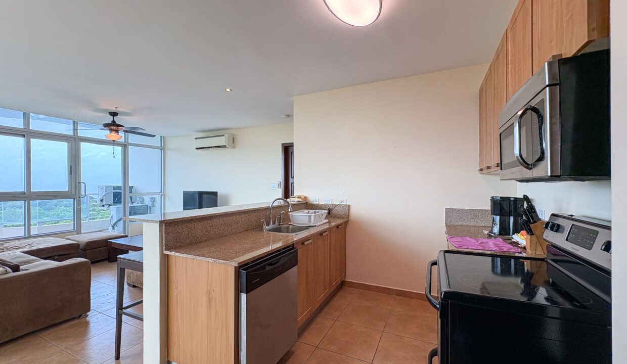 Coronado Golf condo for rent-10