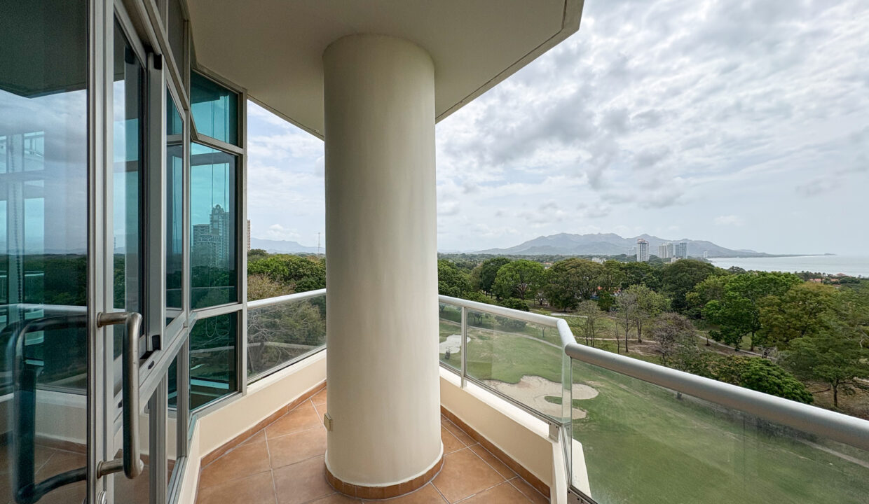 Coronado Golf condo for rent-7